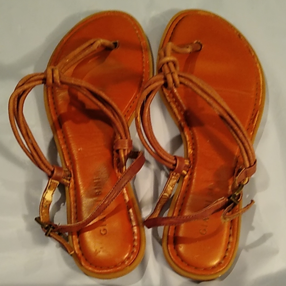 Gianni Bini brown sandals